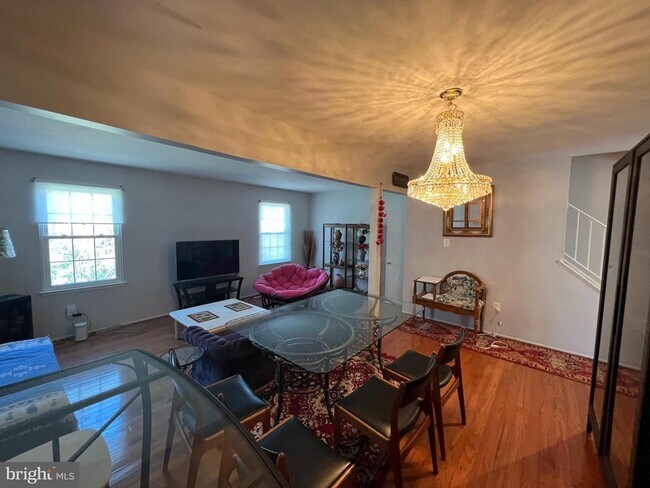 Foto del edificio - 15939 Yukon Ln