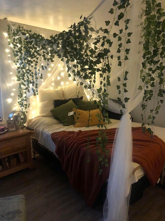 Previous students room setup - 4588 Kinney Gulf Rd