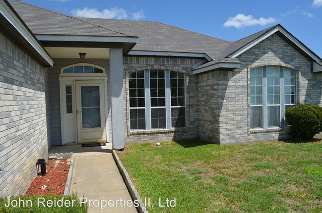 Building Photo - 3 br, 2 bath House - 1801 Caprock