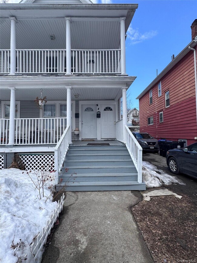 Building Photo - 4 Gray St