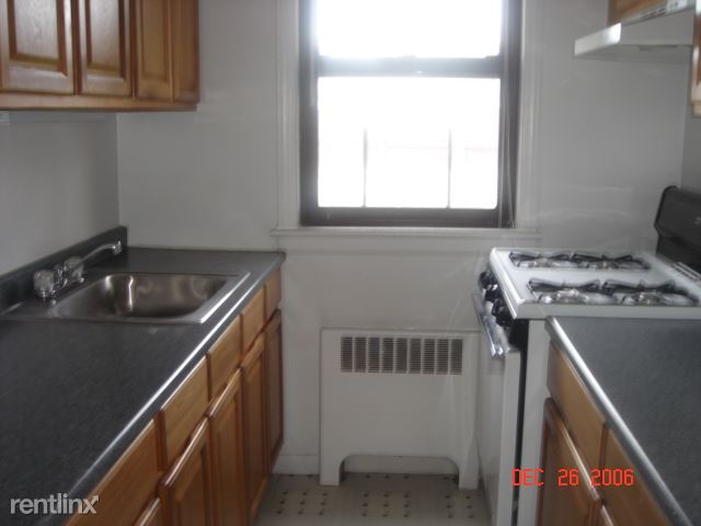 Building Photo - 84 Cooper Dr