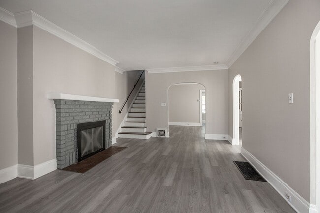 Building Photo - 3300 Dellwood Rd