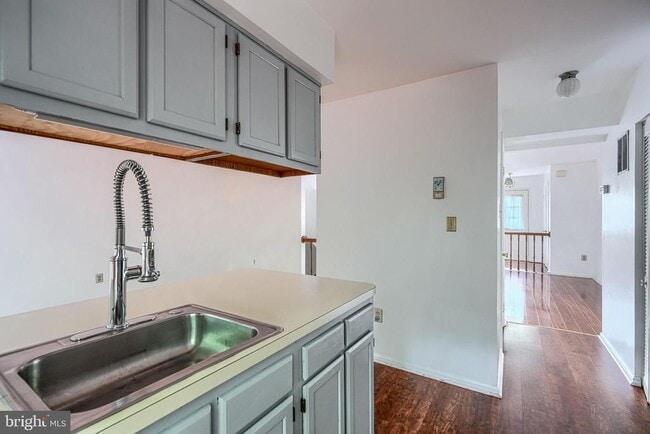 Building Photo - 8 Lambeth Bridge Ct