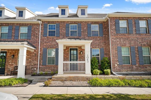 Foto principal - 1045 Thomas Pl