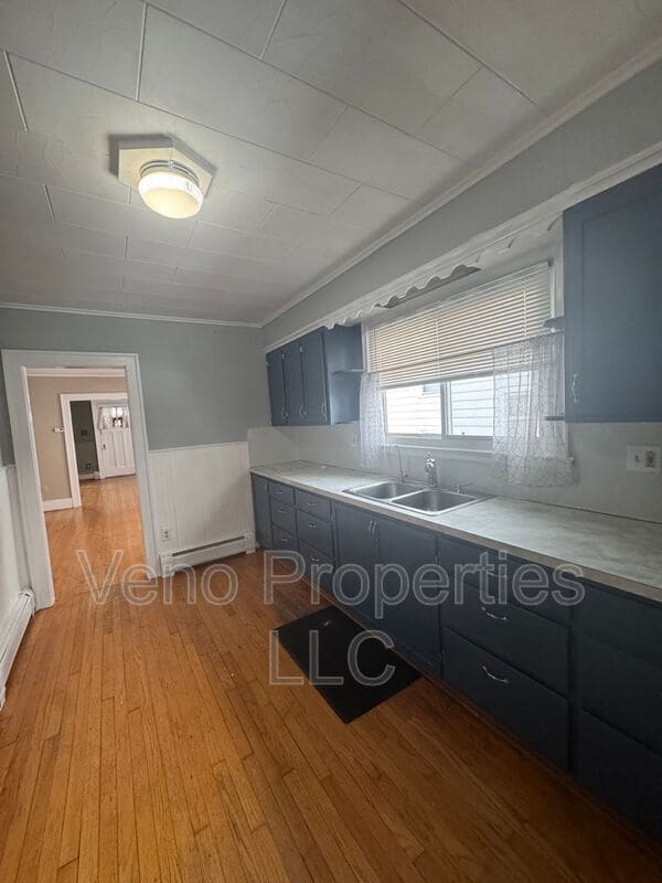 Building Photo - 1401 Belmont Ave