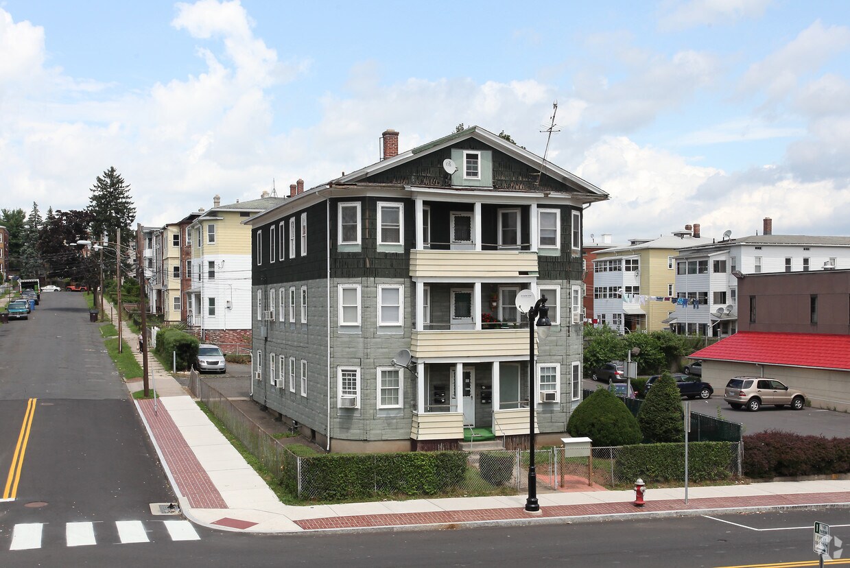 Primary Photo - 133 Broad St