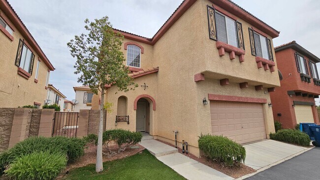 Foto del edificio - GORGEOUS HOME NEAR BLUE DIAMOND & DECATUR!!!!
