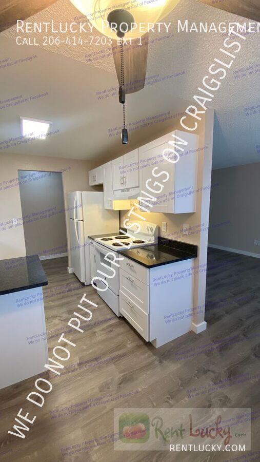 Building Photo - FULLY REMODELED 2-Bedroom Unit with Garage...