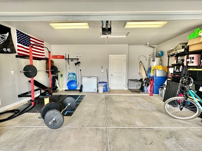 Building Photo - 1077 El Nido Dr