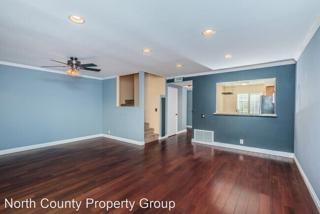 Building Photo - 3648 Caminito Carmel Landing