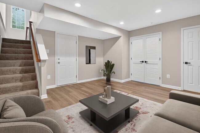 Foto del edificio - 7047 Water Oak Rd