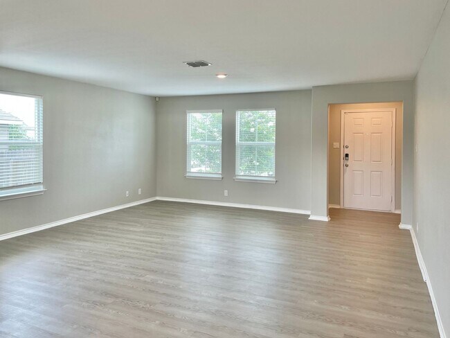 Building Photo - Beautiful 3-bedroom, 2.5-bathroom home!