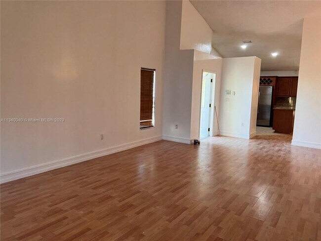 Building Photo - 3 bedroom in Miami Gardens FL 33055