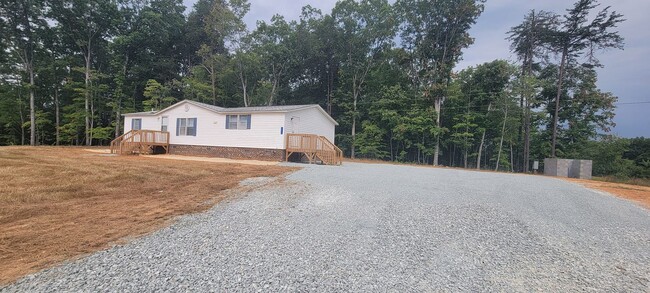 Building Photo - 3626 S Jim Minor Rd