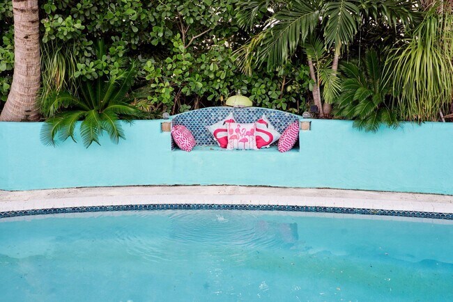 Foto del edificio - 113 Park Ln E