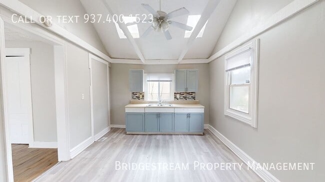 Building Photo - Fully Renovated 4 Bedroom, 1.5 Bath House ...
