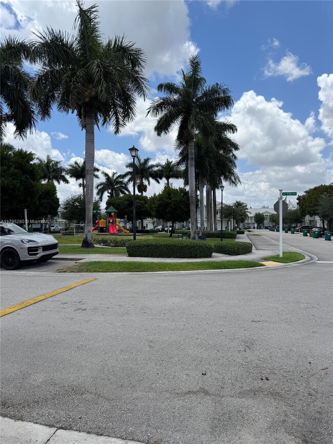 Foto del edificio - 7515 NW 114th Path