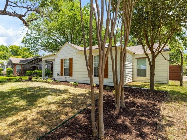 Building Photo - 3825 Englewood Ln