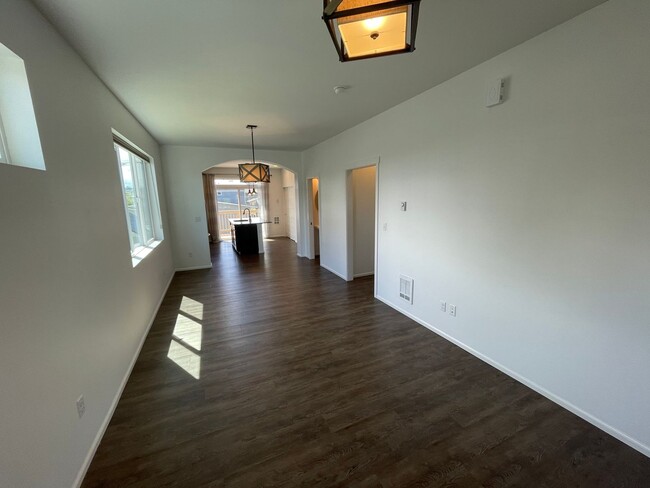 Building Photo - 1213 15th St