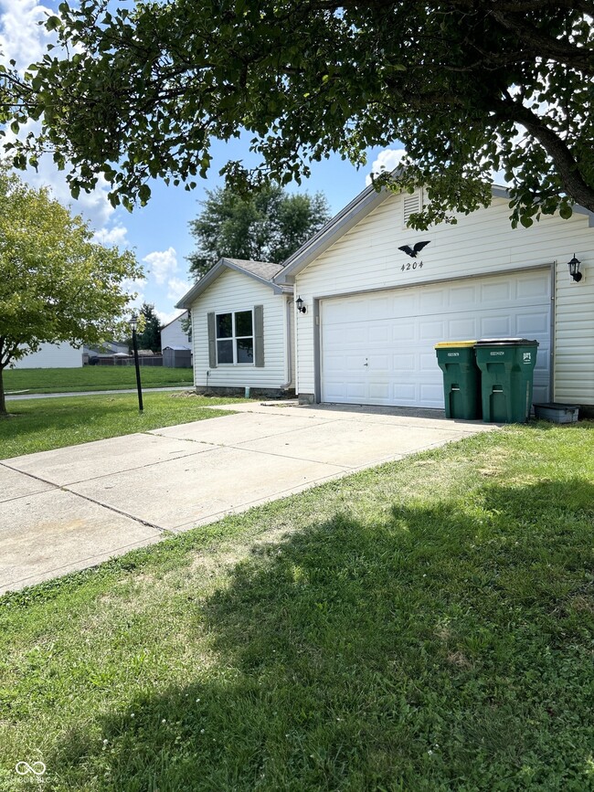 Building Photo - 4204 Sycamore Ct