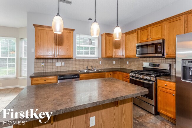 Foto del edificio - 5829 Falls Ridge Ln