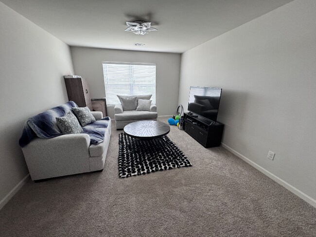 Foto del edificio - 1919 Aquinas Ct