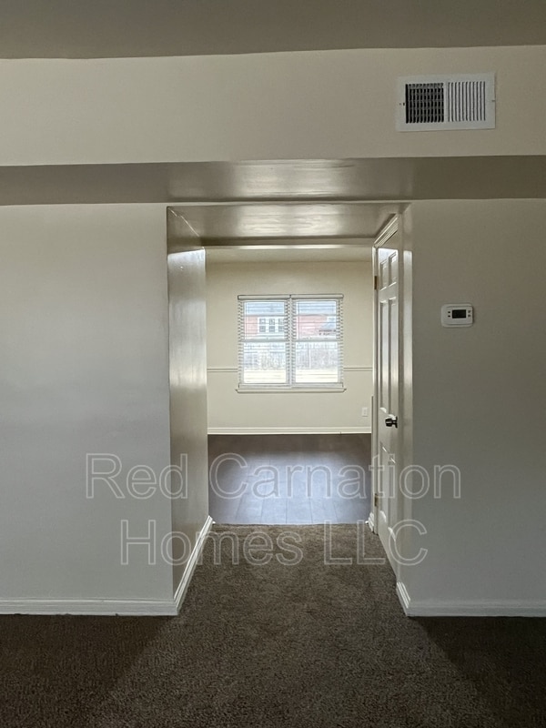 Building Photo - 1434 Antoinette Ave