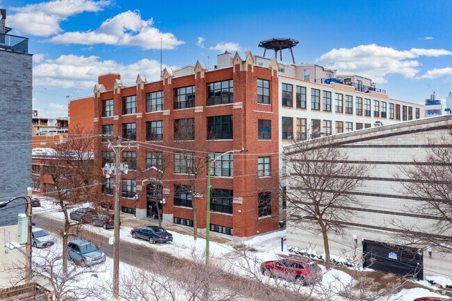 Building Photo - Heartbreak Lofts