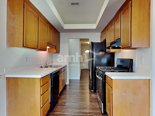 Foto del edificio - 1738 Ammons Dr