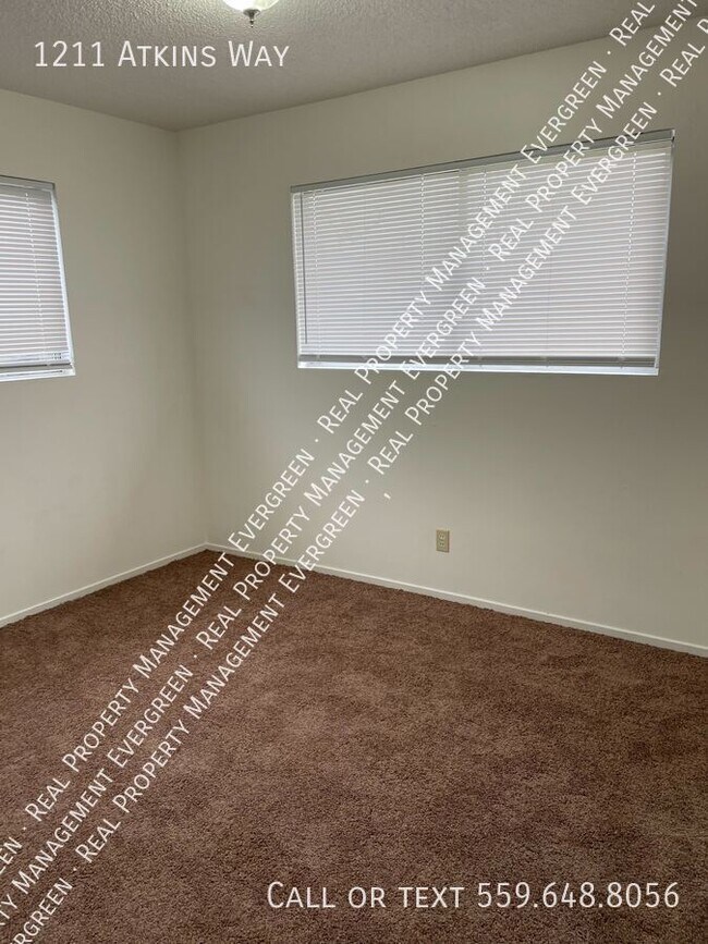 Foto del edificio - 1211 Atkins Way