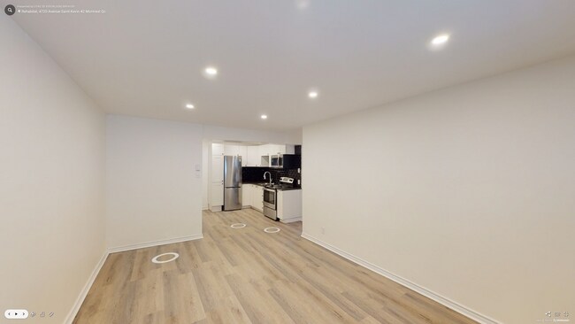 Photo du bâtiment - 4720 Av Saint-Kévin