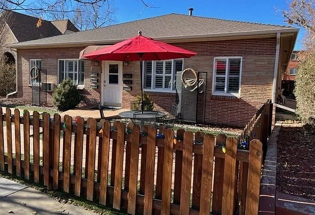 Building Photo - 245 S Pennsylvania St