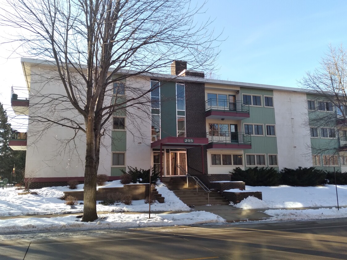 Foto principal - 205 W 18th St