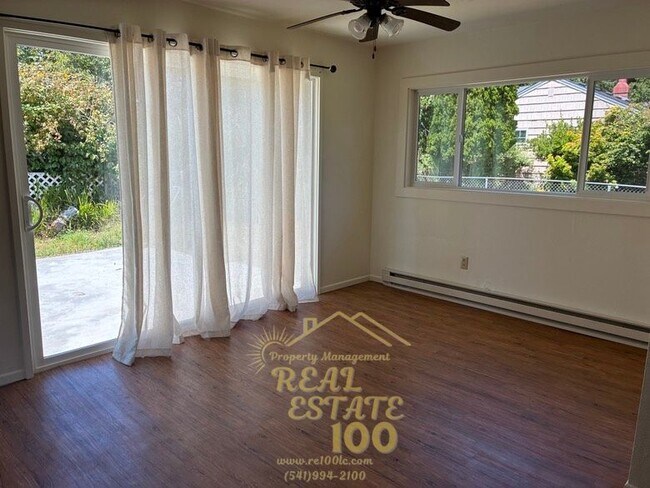 Foto del edificio - 2538 NE 33rd St