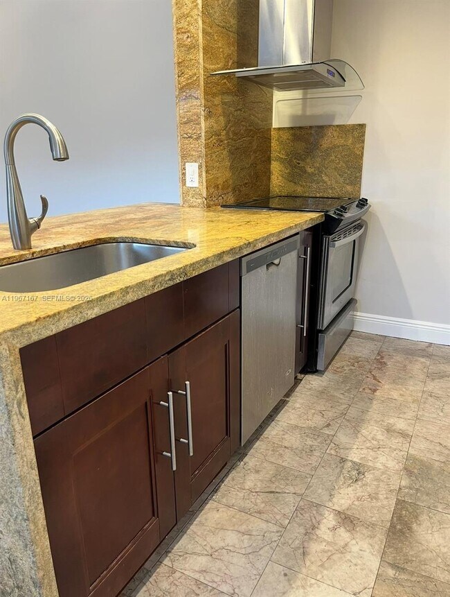 Foto del edificio - 1571 NW 98th Way