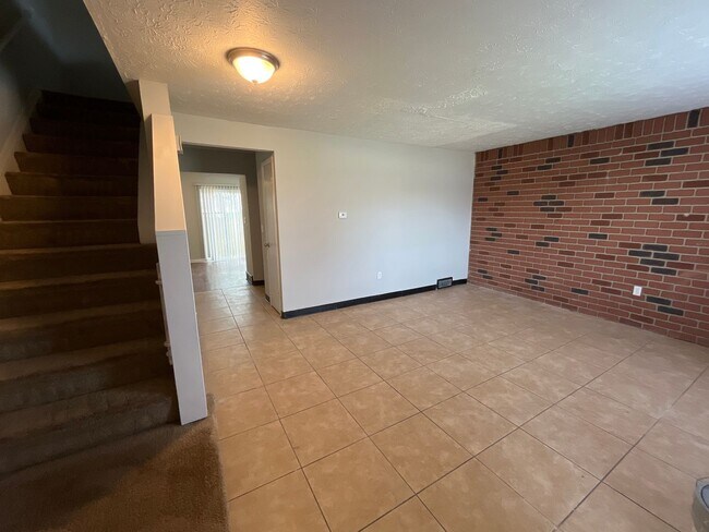 Foto del edificio - 1851-1853-1853 Lake Club Dr