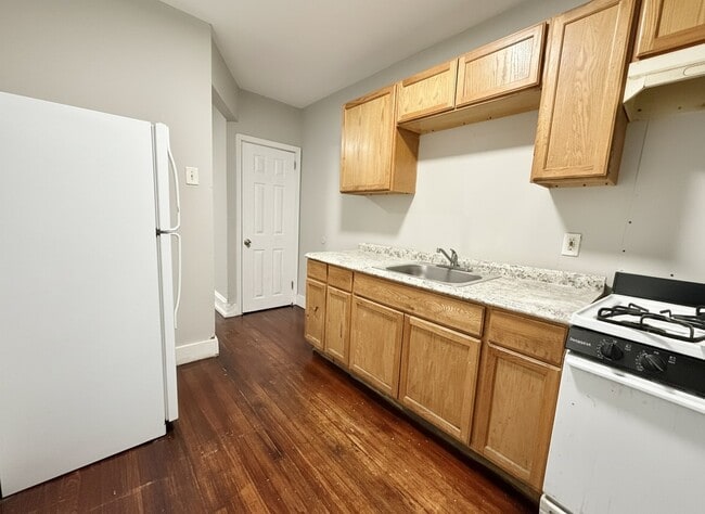 Photo - 2020 Margaret St Townhome