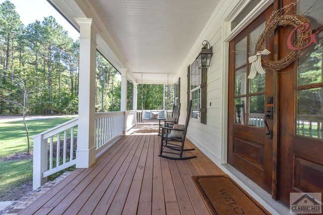 Foto del edificio - 247 Shadyfield Ln