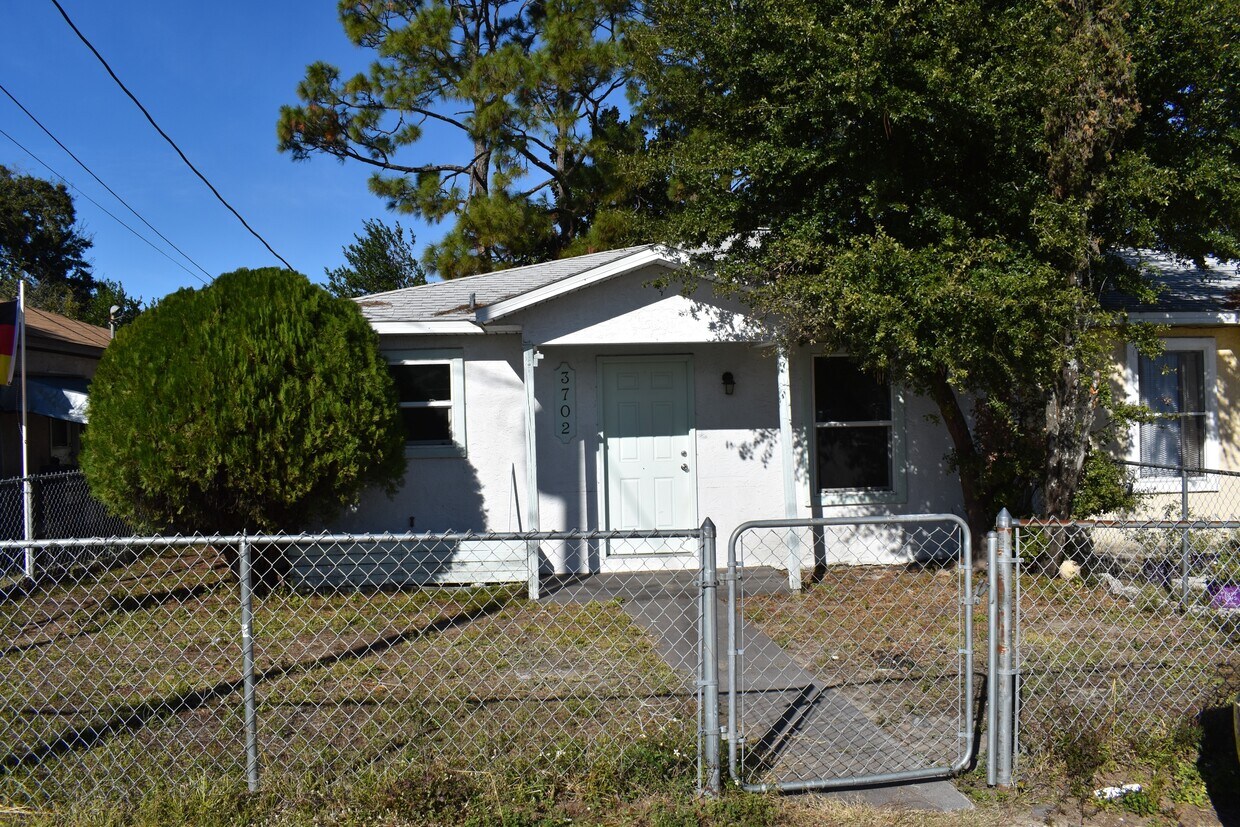 Primary Photo - 3722 Burnham Way