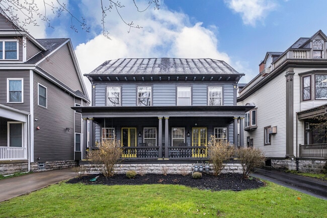 Foto del edificio - 349 Elmwood Ave