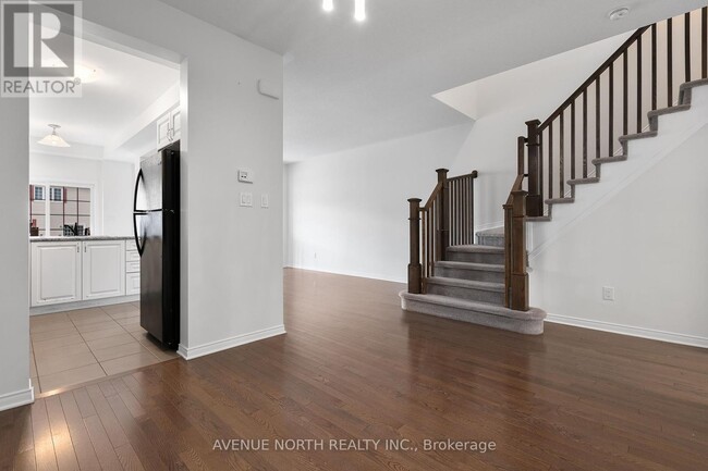 Building Photo - 480 Dundonald Dr