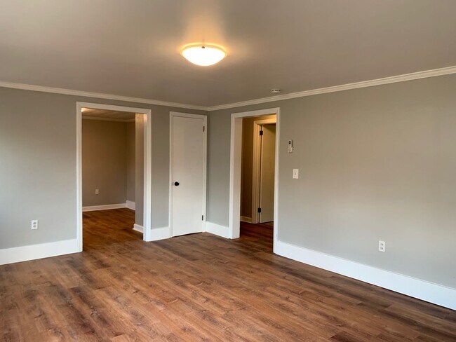Foto del edificio - 316 Reynolds Ave
