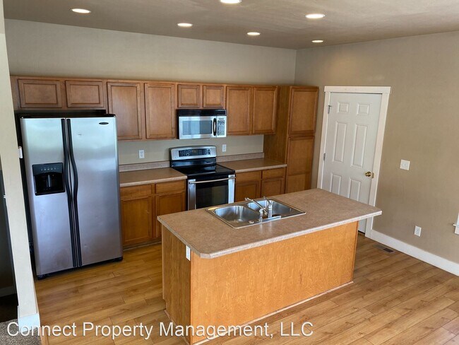 Building Photo - 5 br, 2 bath House - 1893 Brisk Court