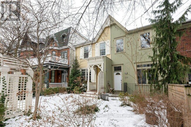 Photo du bâtiment - 204 Berkeley St