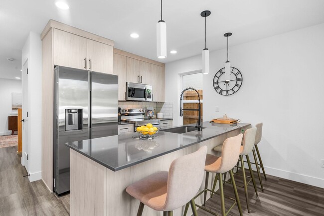 Photo - 1570-1574 Gilpin St Townhome