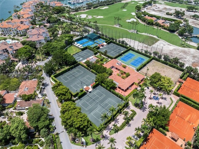 Foto del edificio - 19143 Fisher Island Dr