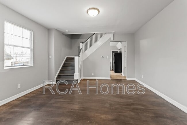 Foto del edificio - 107 N Kealing Ave