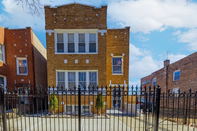 Building Photo - 6429 S Richmond St