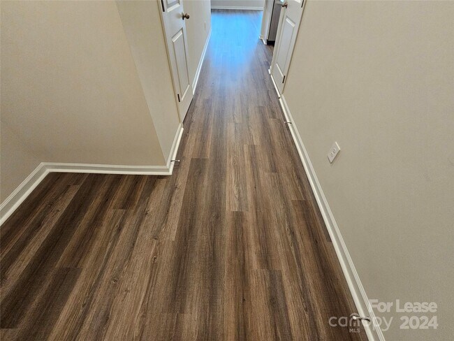 Building Photo - 1783 Old Rivers Rd