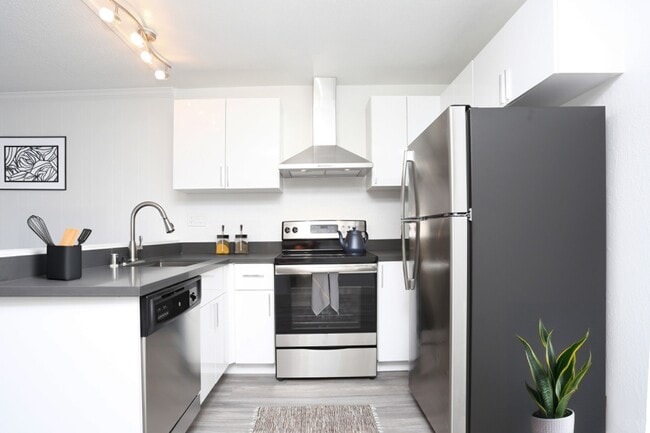 Building Photo - Metro Apartments